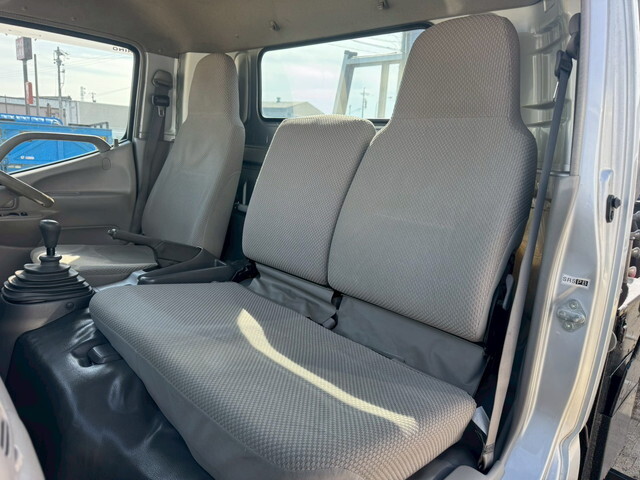 日野デュトロクレーン6段小型（2t・3t）[写真32]