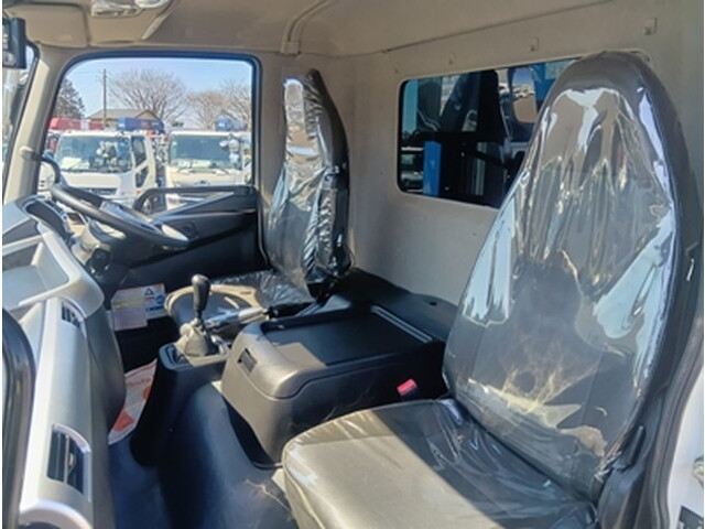 三菱ふそうファイターセルフクレーン5段増トン（6t・8t）[写真24]