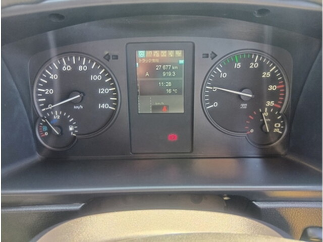 三菱ふそうファイターセルフクレーン5段増トン（6t・8t）[写真29]