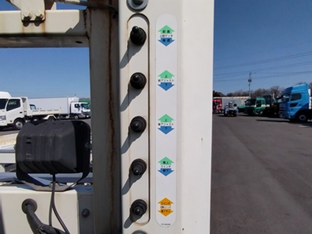 日野デュトロキャリアカー小型（2t・3t）[写真12]