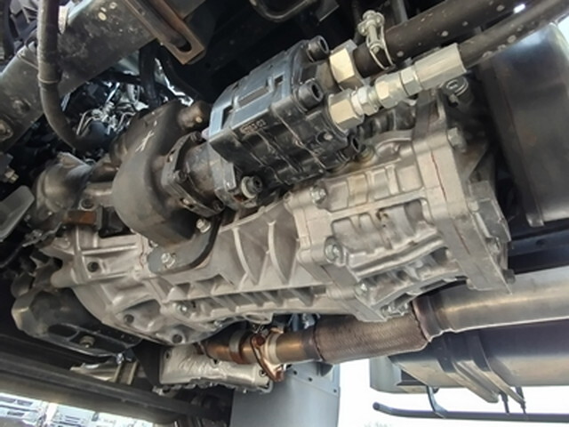 日野デュトロキャリアカー小型（2t・3t）[写真18]