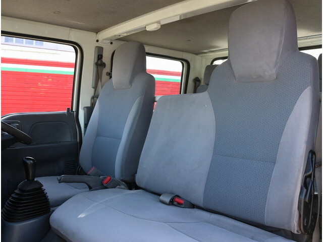 いすゞエルフダブルキャブ（Wキャブ）小型（2t・3t）[写真30]