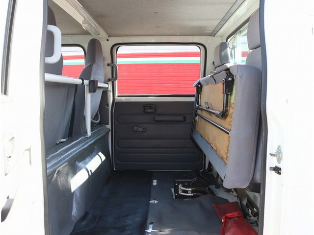 いすゞエルフダブルキャブ（Wキャブ）小型（2t・3t）[写真36]