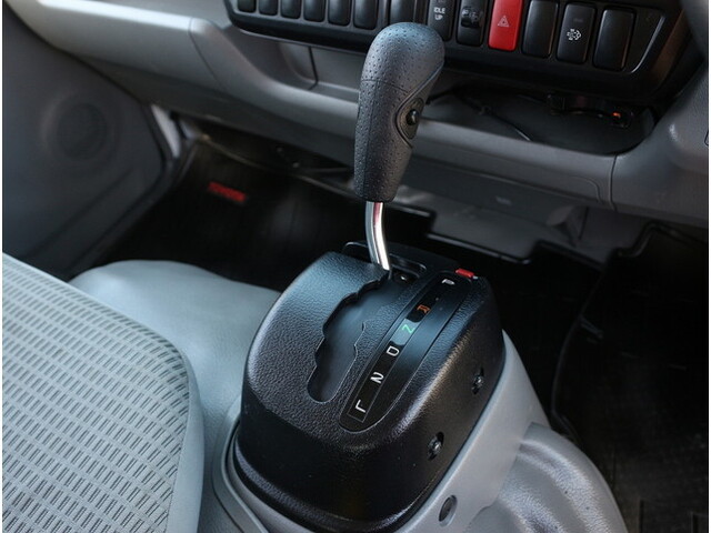 トヨタトヨエースダブルキャブ（Wキャブ）小型（2t・3t）[写真18]