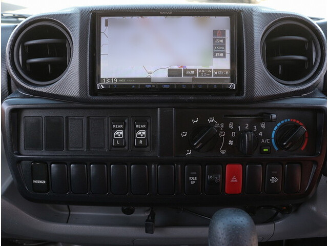 トヨタトヨエースダブルキャブ（Wキャブ）小型（2t・3t）[写真19]