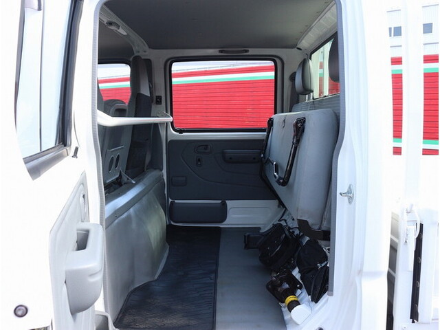 トヨタトヨエースダブルキャブ（Wキャブ）小型（2t・3t）[写真32]