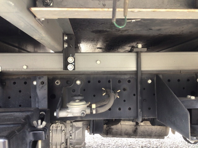 いすゞエルフ冷凍車（冷蔵車）小型（2t・3t）[写真21]