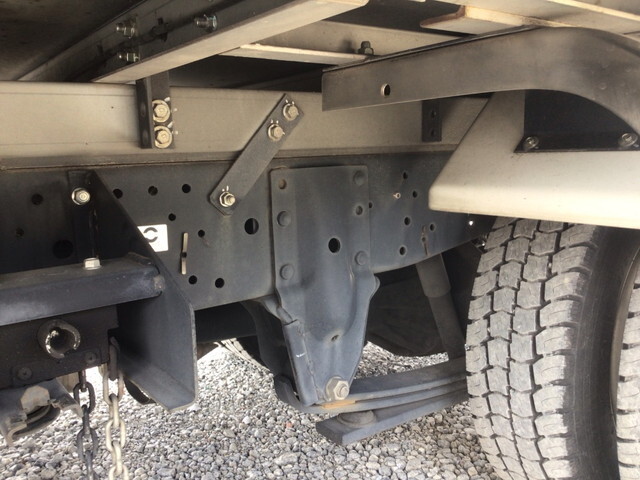 いすゞエルフ冷凍車（冷蔵車）小型（2t・3t）[写真22]