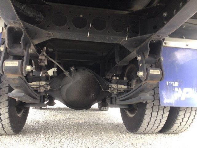 いすゞエルフ冷凍車（冷蔵車）小型（2t・3t）[写真24]