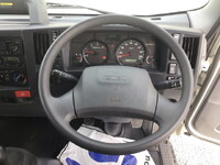 いすゞエルフ冷凍車（冷蔵車）小型（2t・3t）[写真33]