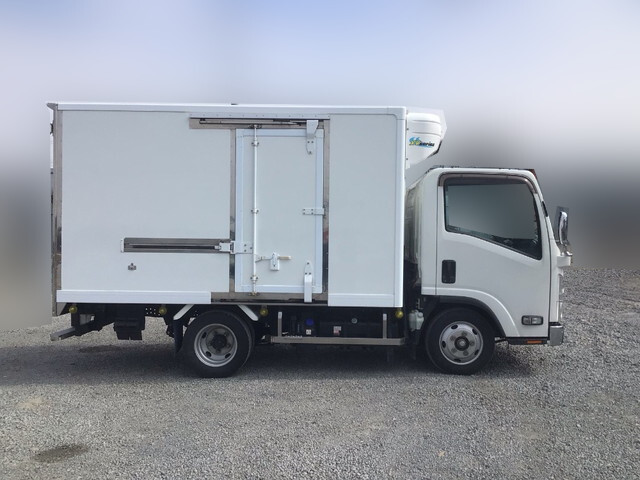 いすゞエルフ冷凍車（冷蔵車）小型（2t・3t）[写真06]