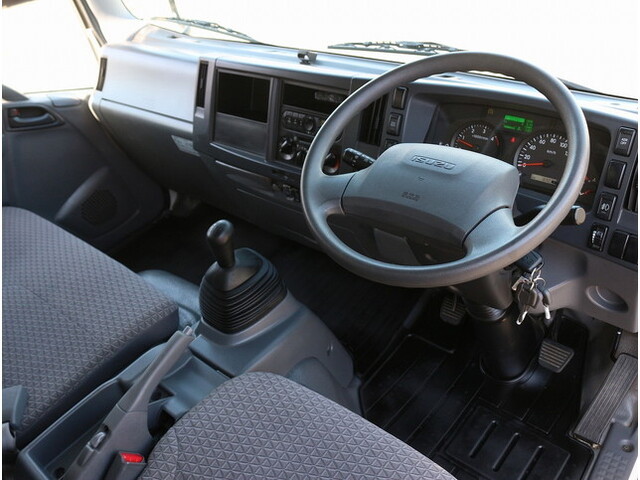 いすゞエルフ平ボディ小型（2t・3t）[写真13]