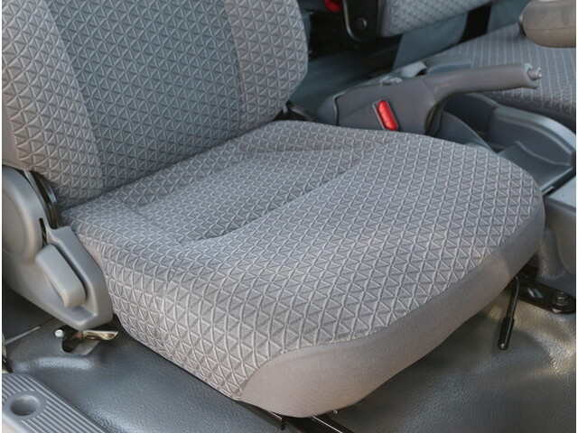 いすゞエルフ平ボディ小型（2t・3t）[写真15]