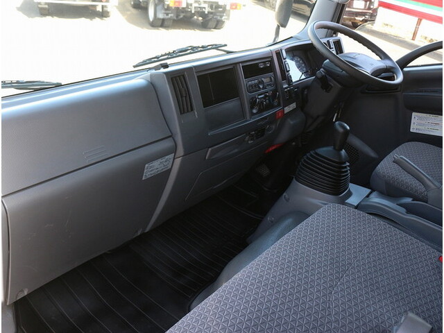 いすゞエルフ平ボディ小型（2t・3t）[写真25]