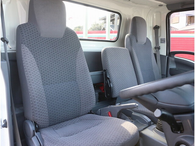 いすゞエルフ平ボディ小型（2t・3t）[写真28]