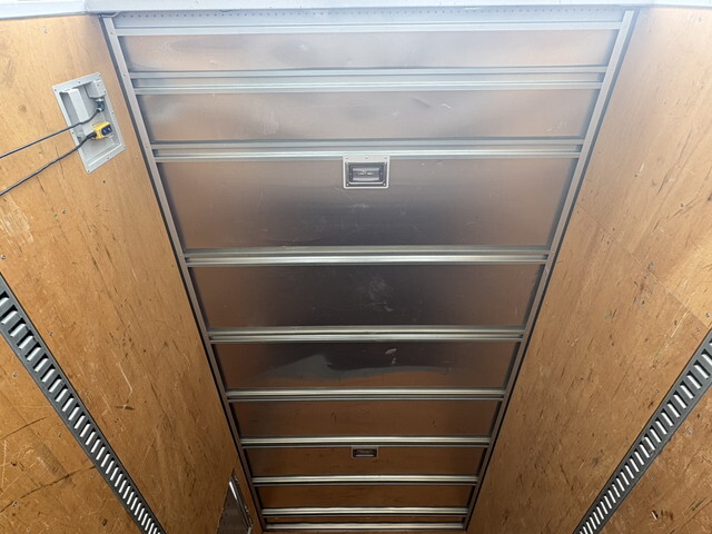 日野デュトロアルミバン小型（2t・3t）[写真12]