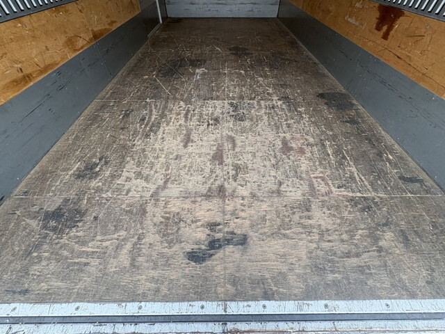 日野デュトロアルミバン小型（2t・3t）[写真13]