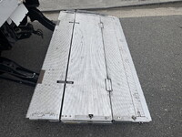 日野デュトロアルミバン小型（2t・3t）[写真18]