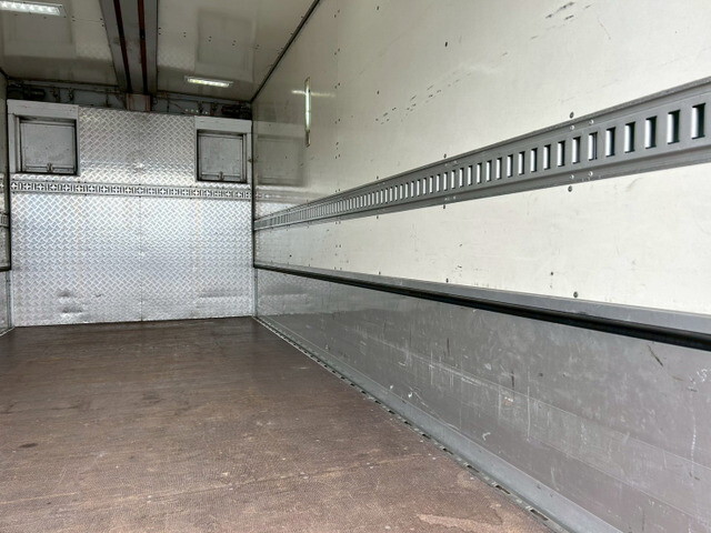 日野デュトロアルミウイング小型（2t・3t）[写真15]