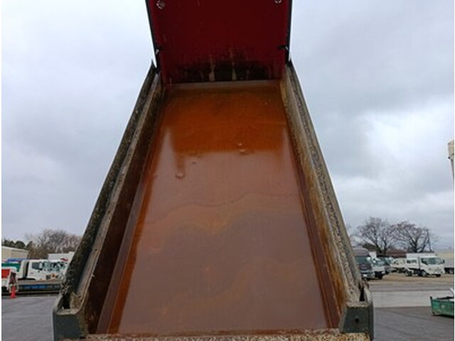 三菱ふそうスーパーグレートダンプ大型（10t）[写真17]