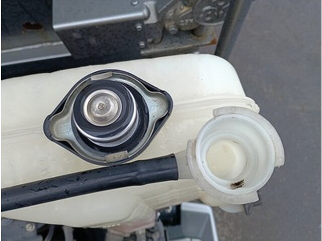 三菱ふそうスーパーグレートダンプ大型（10t）[写真22]