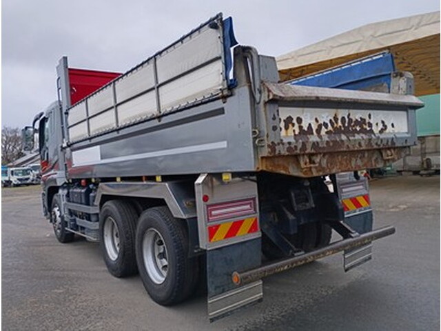 三菱ふそうスーパーグレートダンプ大型（10t）[写真04]