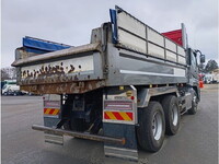 三菱ふそうスーパーグレートダンプ大型（10t）[写真07]