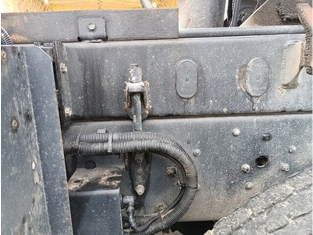 三菱ふそうスーパーグレートダンプ大型（10t）[写真09]