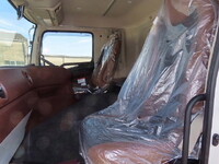 日野プロフィア冷蔵冷凍ウイング大型（10t）[写真21]