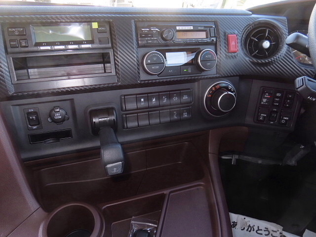 日野プロフィア冷蔵冷凍ウイング大型（10t）[写真23]