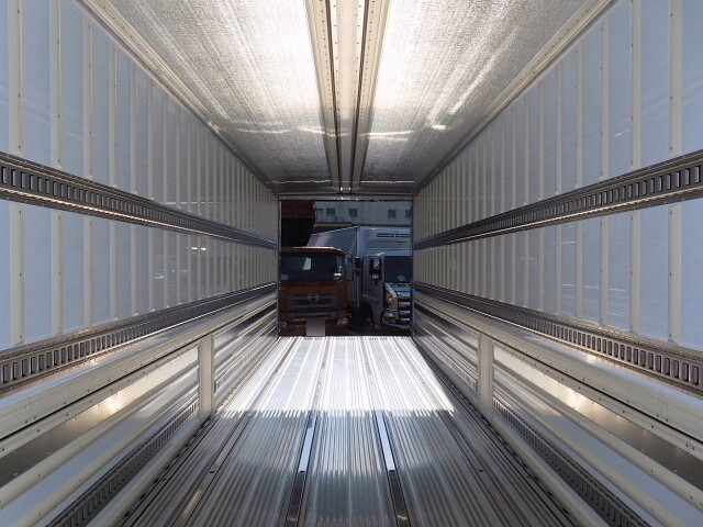 日野プロフィア冷蔵冷凍ウイング大型（10t）[写真29]