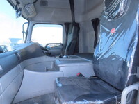 UDトラックスクオンアルミウイング大型（10t）[写真24]