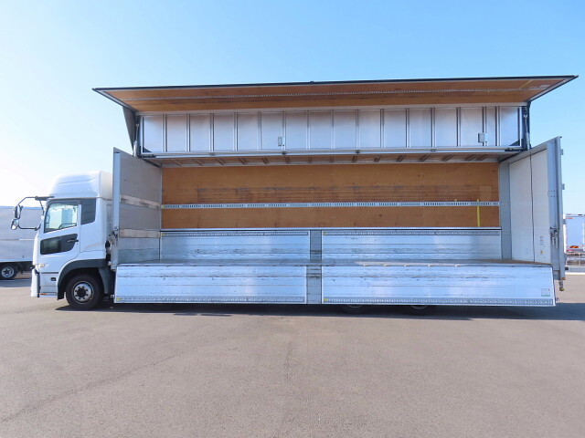 UDトラックスクオンアルミウイング大型（10t）[写真31]