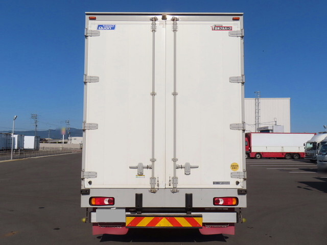 UDトラックスクオンアルミウイング大型（10t）[写真06]