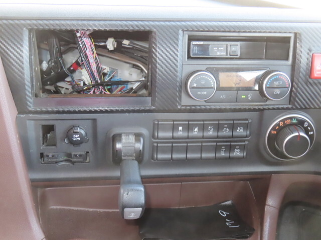 日野プロフィアアルミブロック大型（10t）[写真23]