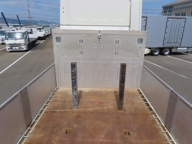 日野プロフィアアルミブロック大型（10t）[写真31]
