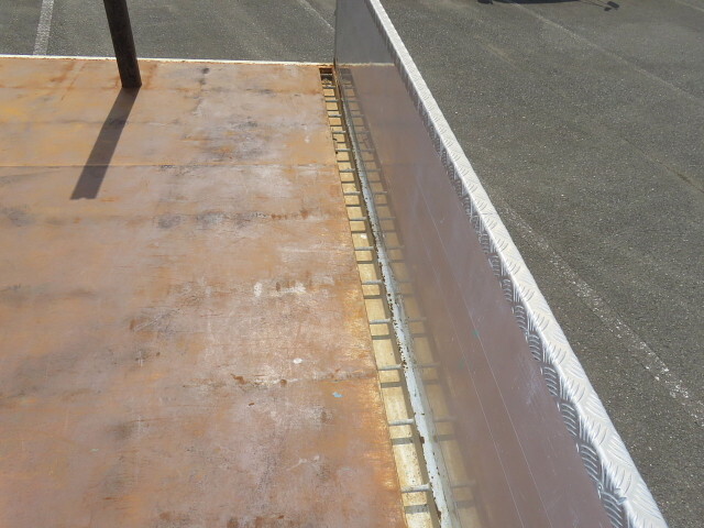 日野プロフィアアルミブロック大型（10t）[写真35]