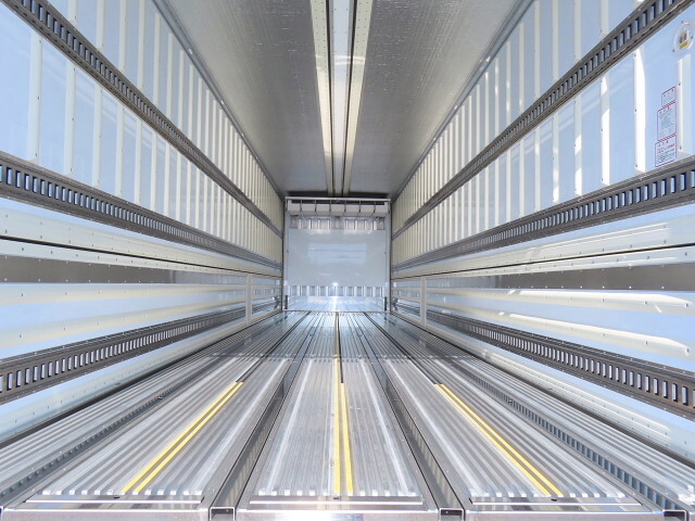 日野プロフィア冷蔵冷凍ウイング大型（10t）[写真26]