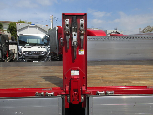 三菱ふそうスーパーグレートアルミウイング大型（10t）[写真27]