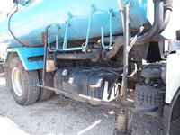 いすゞエルフバキュームカー小型（2t・3t）[写真12]