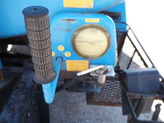 いすゞエルフバキュームカー小型（2t・3t）[写真16]