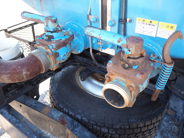 いすゞエルフバキュームカー小型（2t・3t）[写真17]