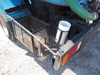 いすゞエルフバキュームカー小型（2t・3t）[写真21]