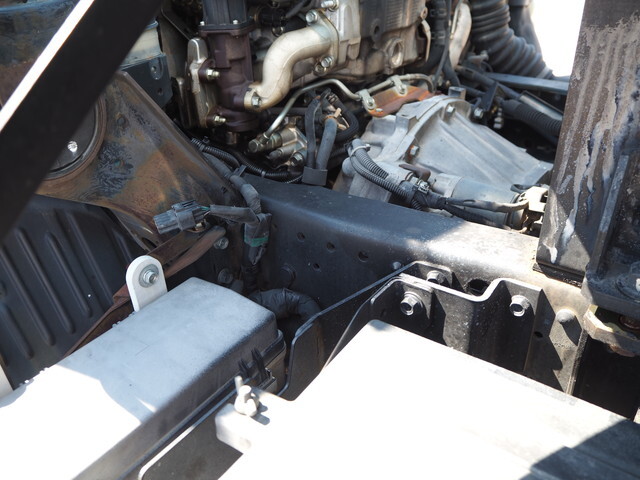 いすゞエルフバキュームカー小型（2t・3t）[写真25]