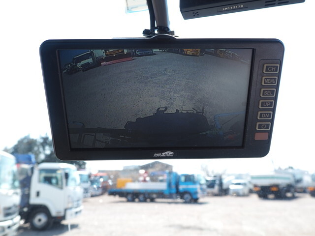 いすゞエルフバキュームカー小型（2t・3t）[写真38]