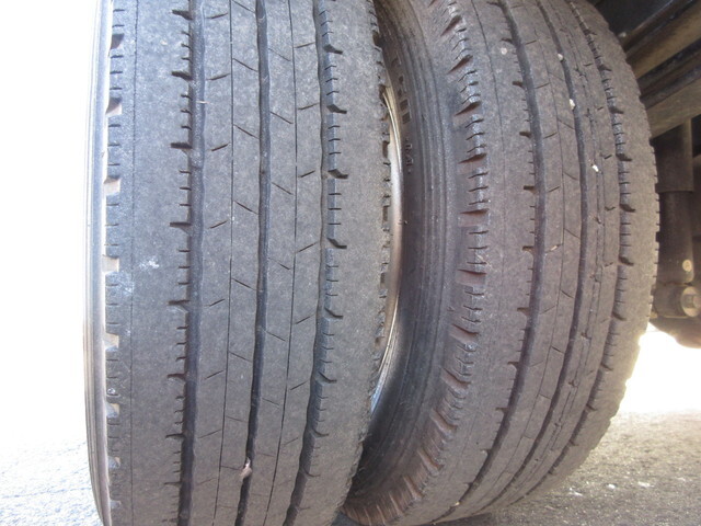 トヨタトヨエースアルミバン小型（2t・3t）[写真36]