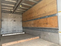 いすゞエルフアルミウイング小型（2t・3t）[写真16]