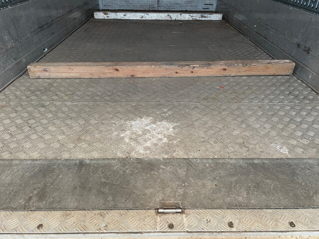 いすゞエルフアルミウイング小型（2t・3t）[写真16]