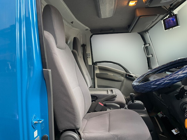 いすゞエルフアルミウイング小型（2t・3t）[写真31]