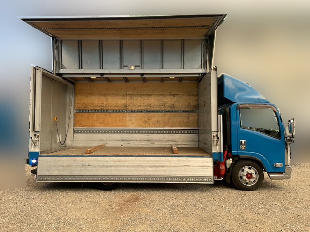 いすゞエルフアルミウイング小型（2t・3t）[写真08]